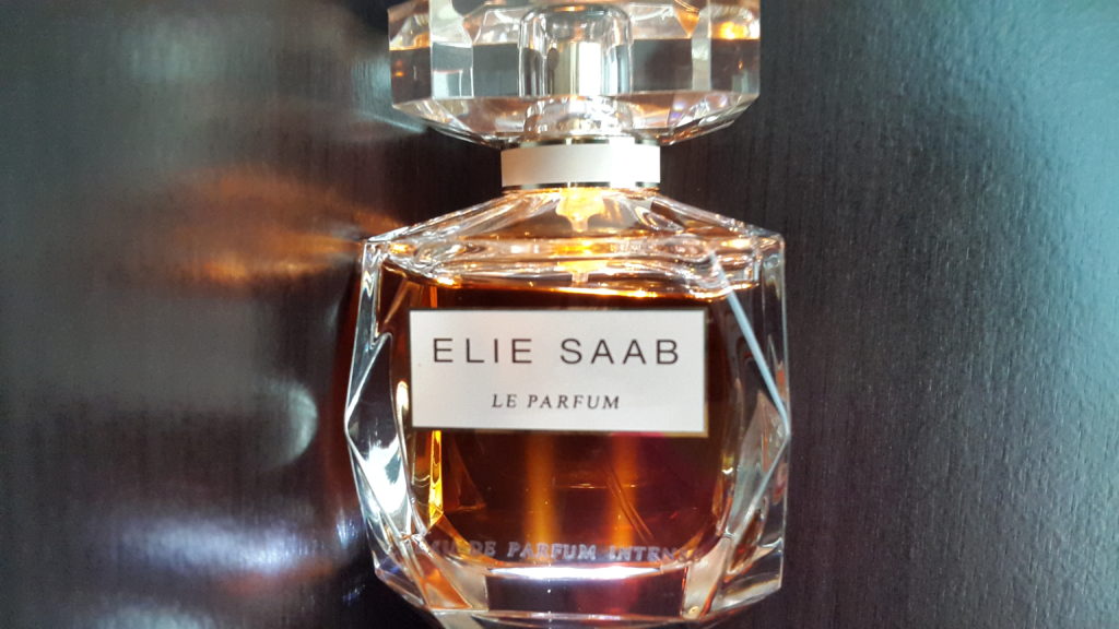 Elie saab best sale intense le parfum