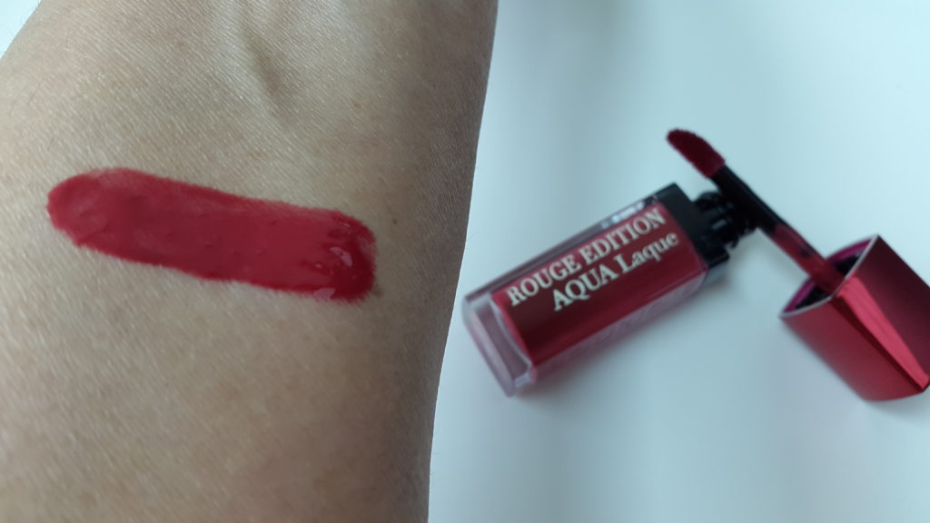 Bourjois Rouge Edition AQUA Laque 04 Viens si tu roses