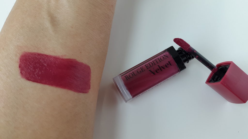 Bourjois rouge edition velvet lipstick in plum plum girl