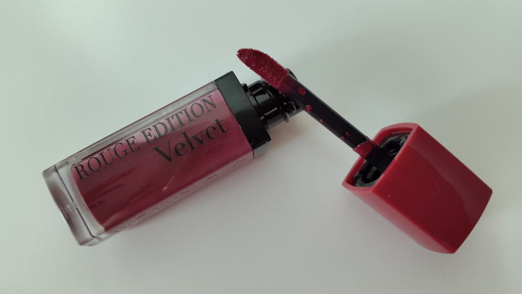Bourjois Rouge Edition Velvet Plum Plum Girl