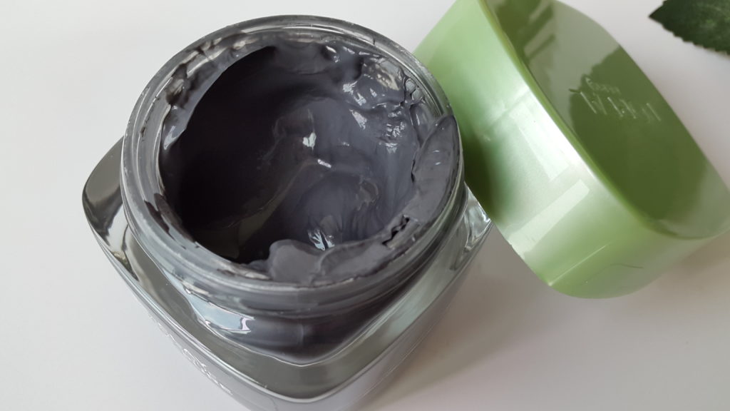 L'Oreal Pure Clay Mask - Detox and Brighten