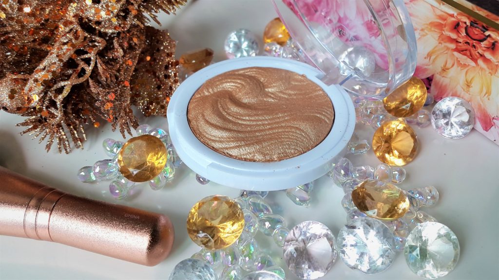 You Glow Girl Highlighter by JCat Beauty in the shade Twilight