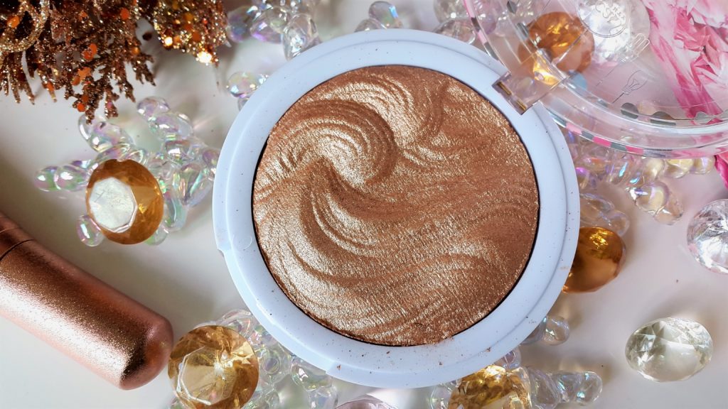 JCat Beauty You Glow Girl Highlighter in the shade Twilight 