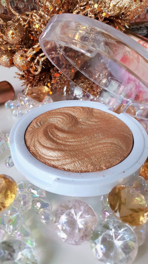 JCat Beauty You Glow Girl Highlighter in the shade Twilight 