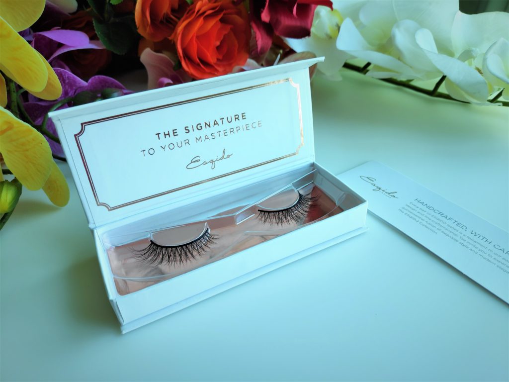 The Ultimate in Luxury Esqido Mink False Eyelashes are handcrafted with premium quality mink hairs and a soft cotton band makes it easy to wear and comfortable on the eyes.