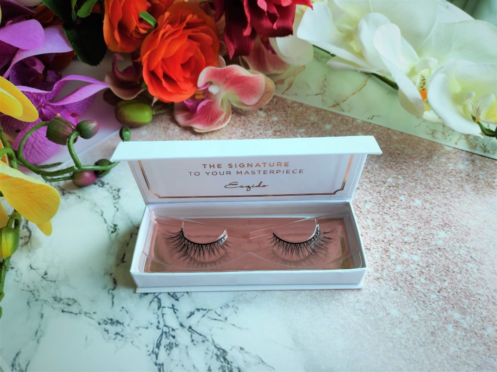 Esqido Mink Falase Eyelashes are handmade with premium quality mink hair and a soft cotton band that is very comfortable and easy to use. 