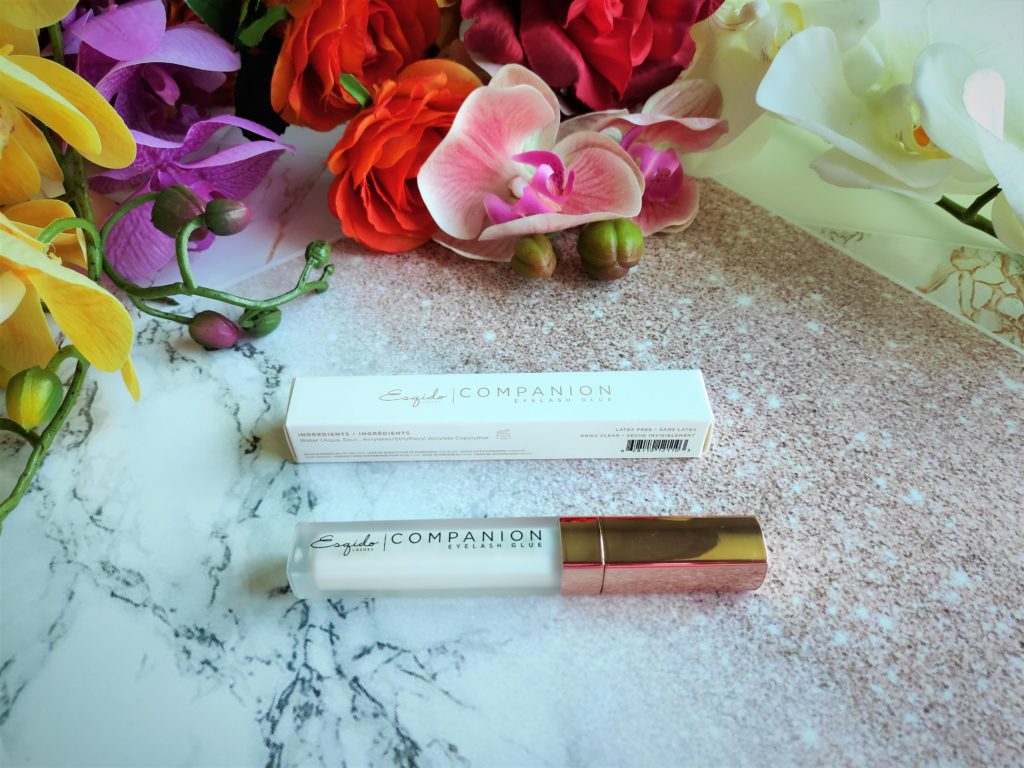 Esqido Companion Eyelash Glue is latex free, hypoallergenic, paraben free and 5 free. It is the safest formula for sensitive eyes. This glue holds the lashes in place all day long and is also water proof. 