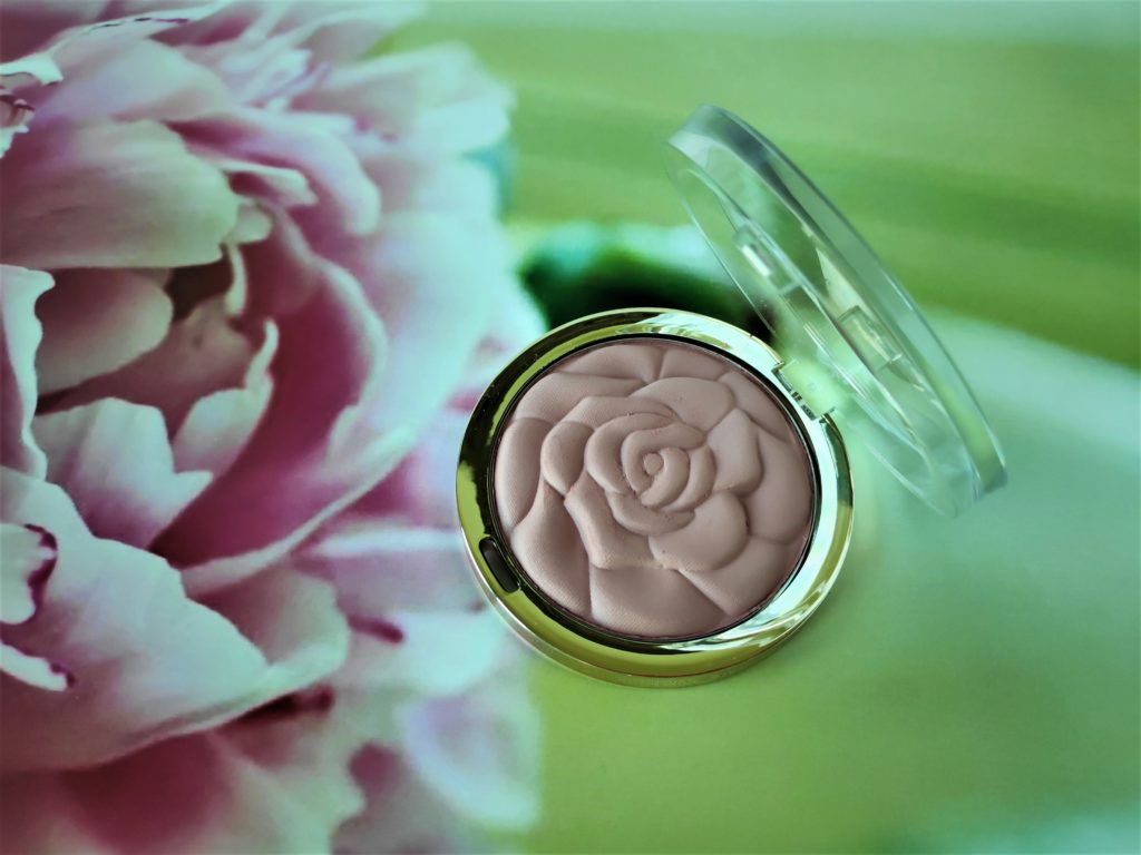 Milani Rose Powder blush has this beautifully embossed rose pattern that I love. 