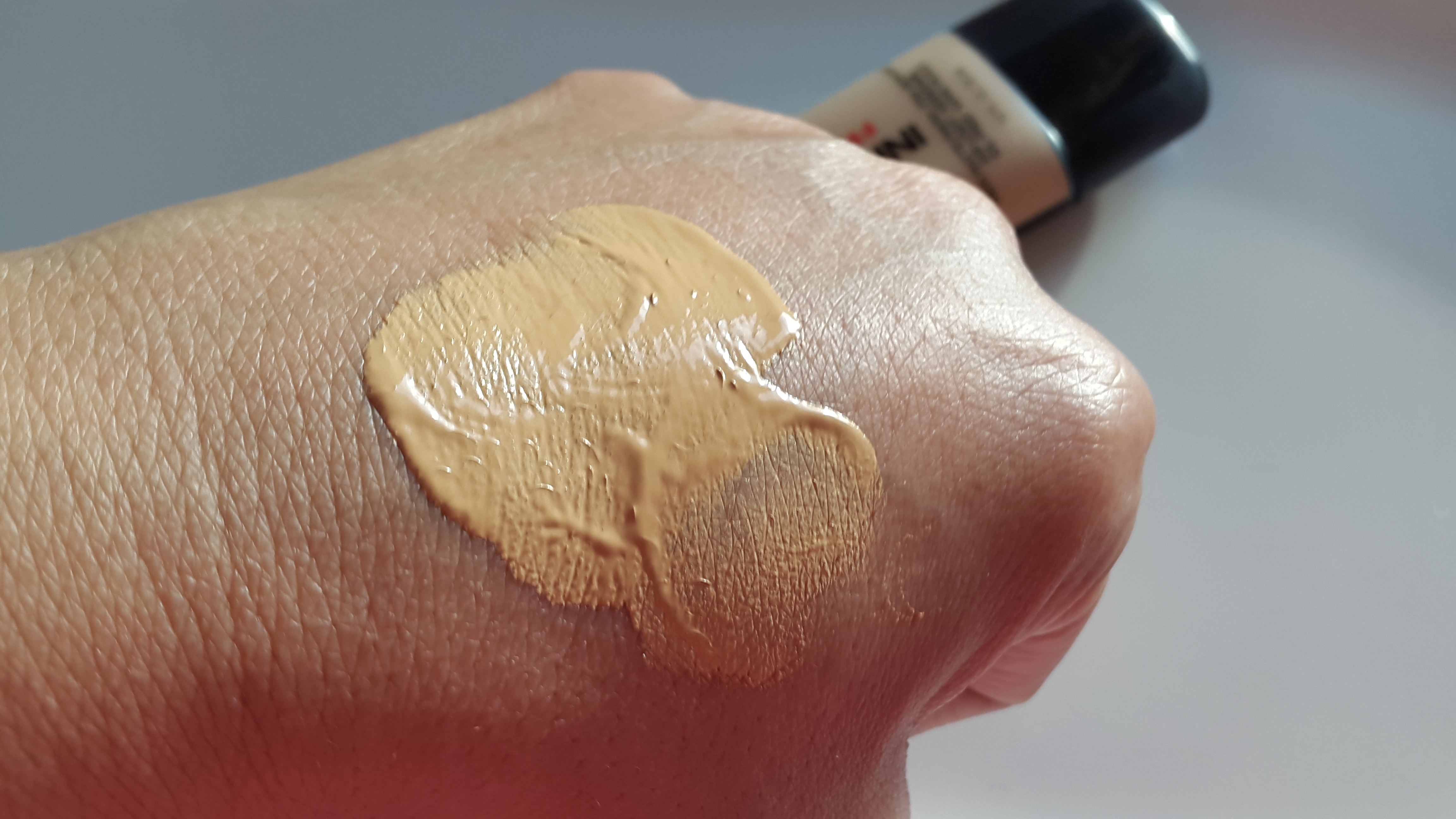 Loreal Infallible Pro-Matte Foundation Swatch