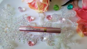 L'Oreal Voluminous Lash Paradise Mascara Review - Glossnglitters