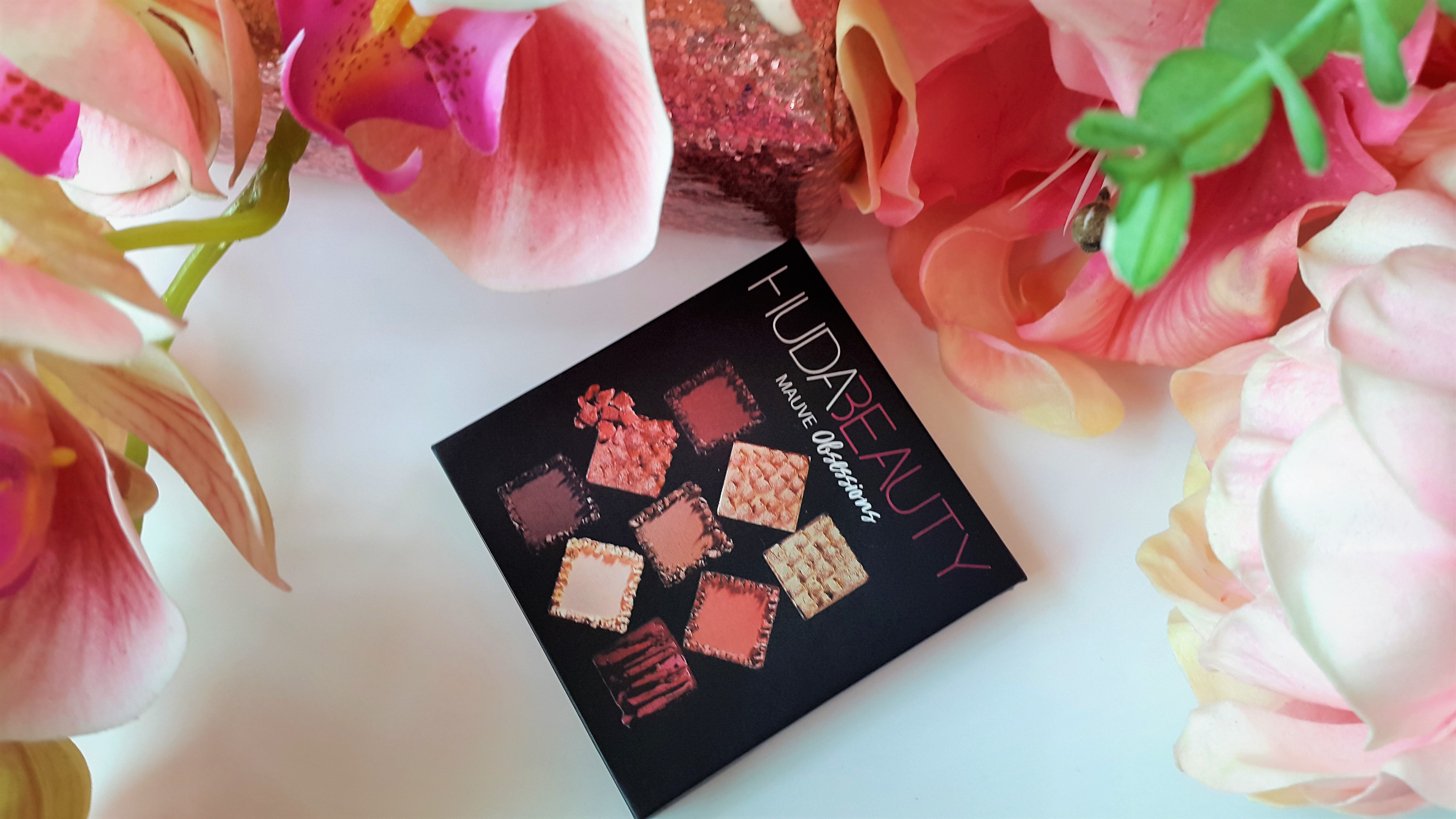 Huda beauty mauve obsession eye shadow palette