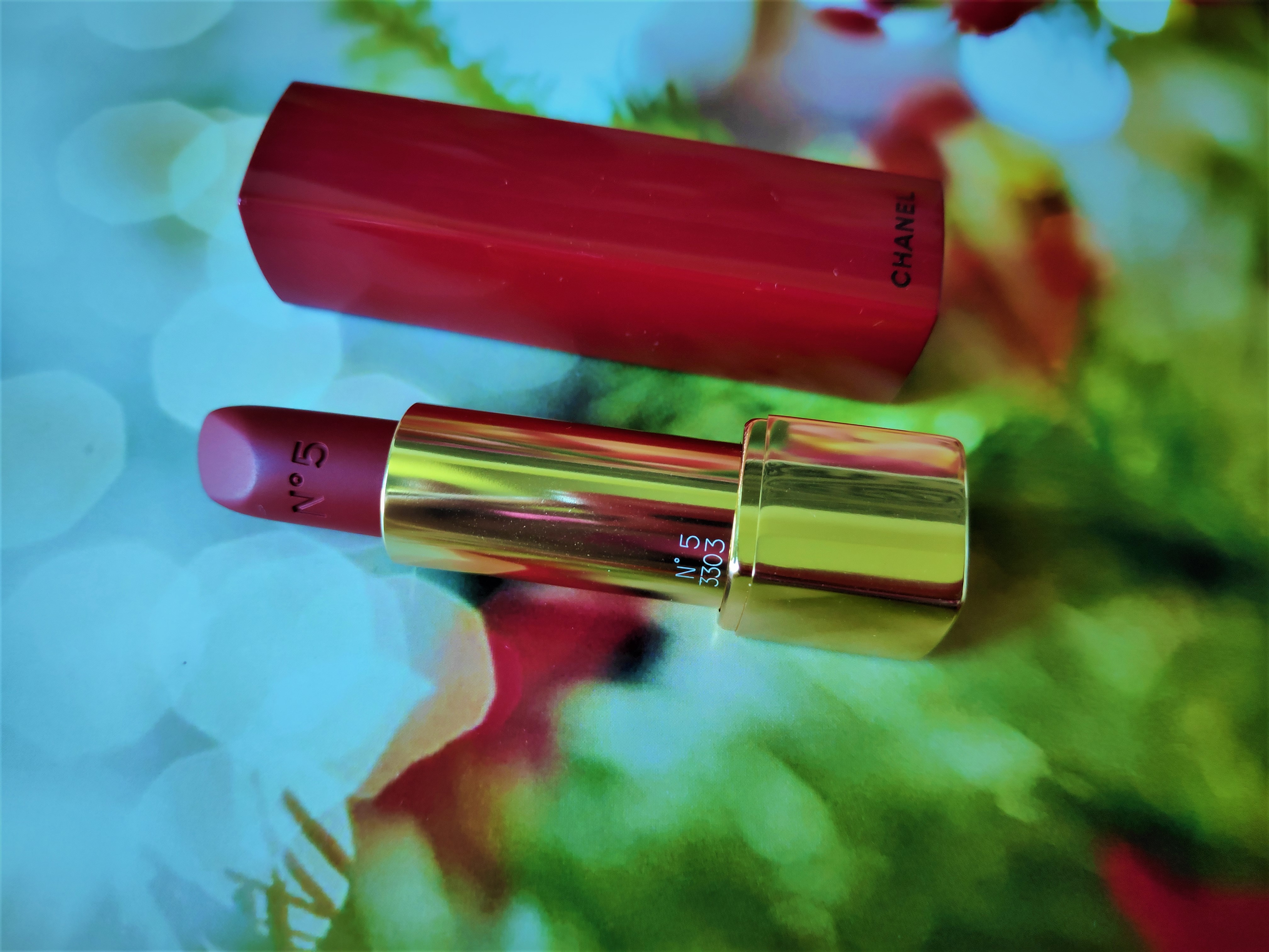 Chanel No.5 Rouge Allure Velvet lipstick Review