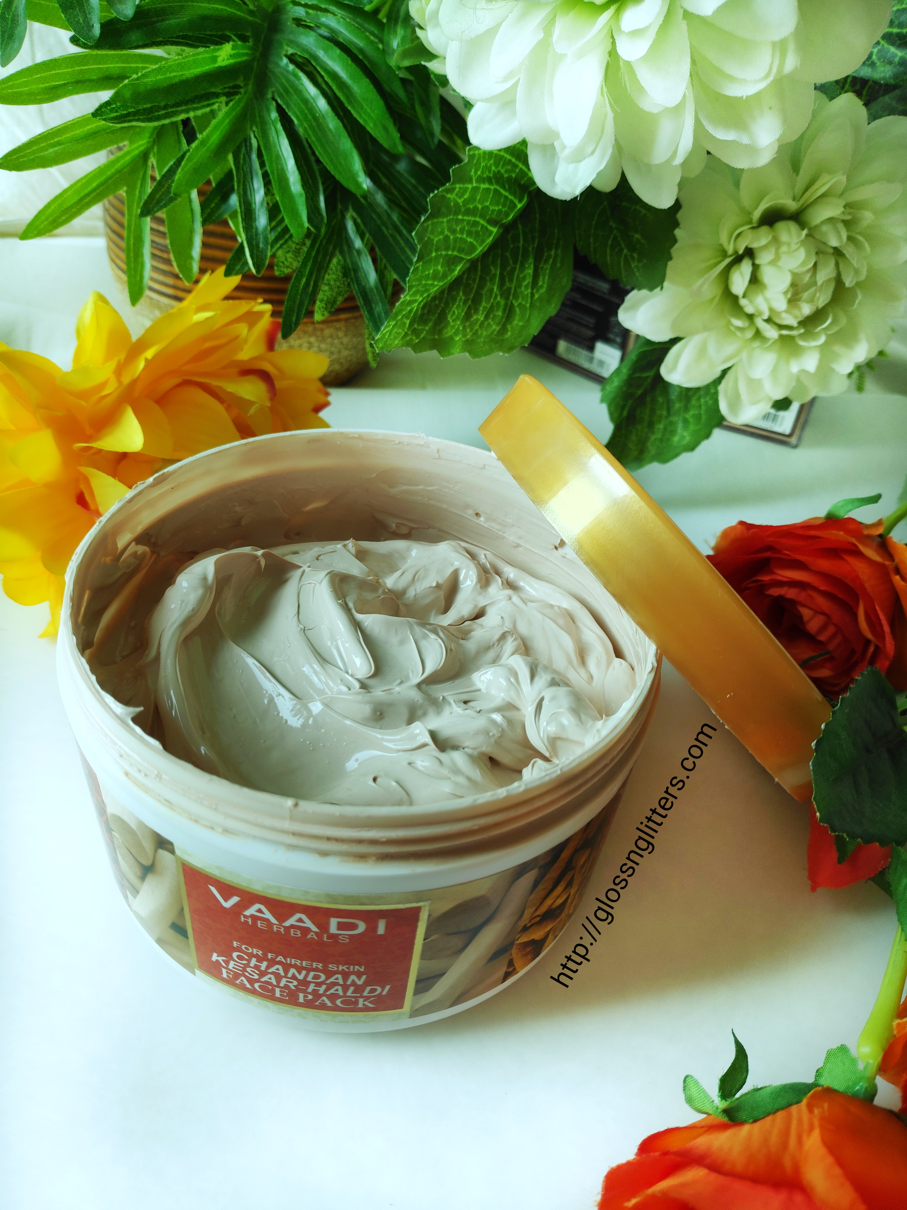 Vaadi Herbals Chandan Kesar Haldi Face Pack Review