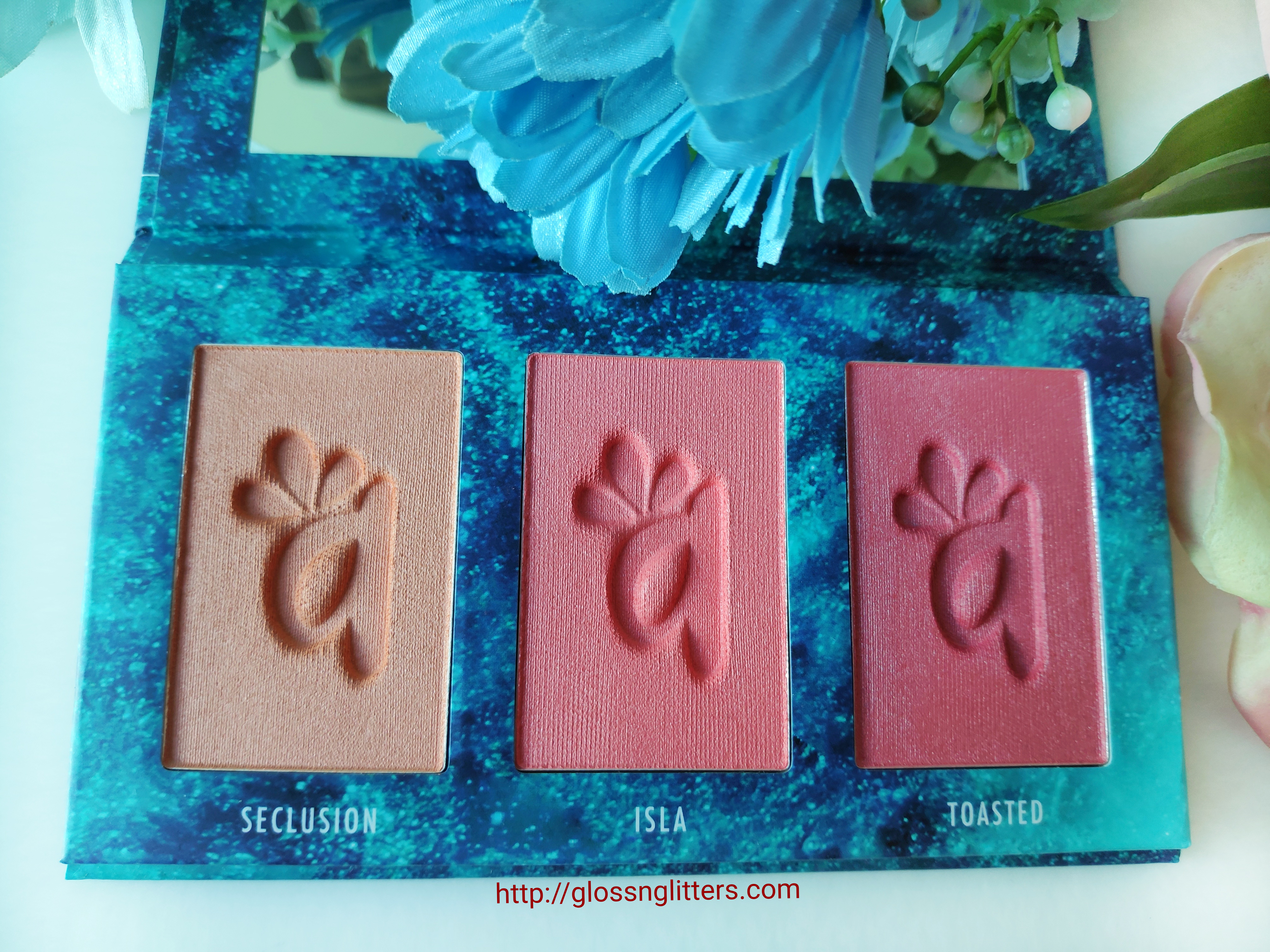 Alamar Cosmetics Colorete Blush Trio in Medium/tan Review and Swatches