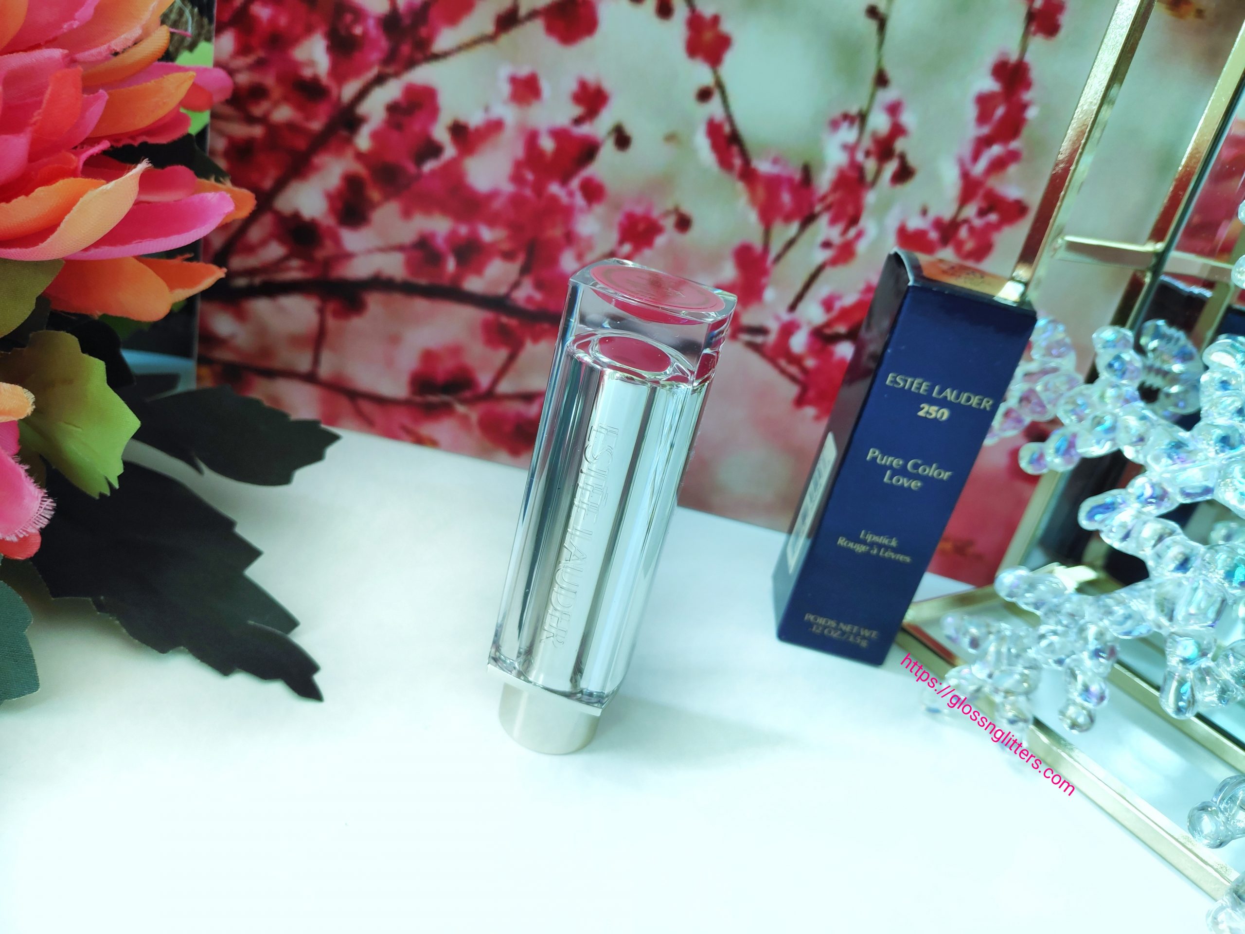Estée Lauder Pure Color Love Lipstick Review