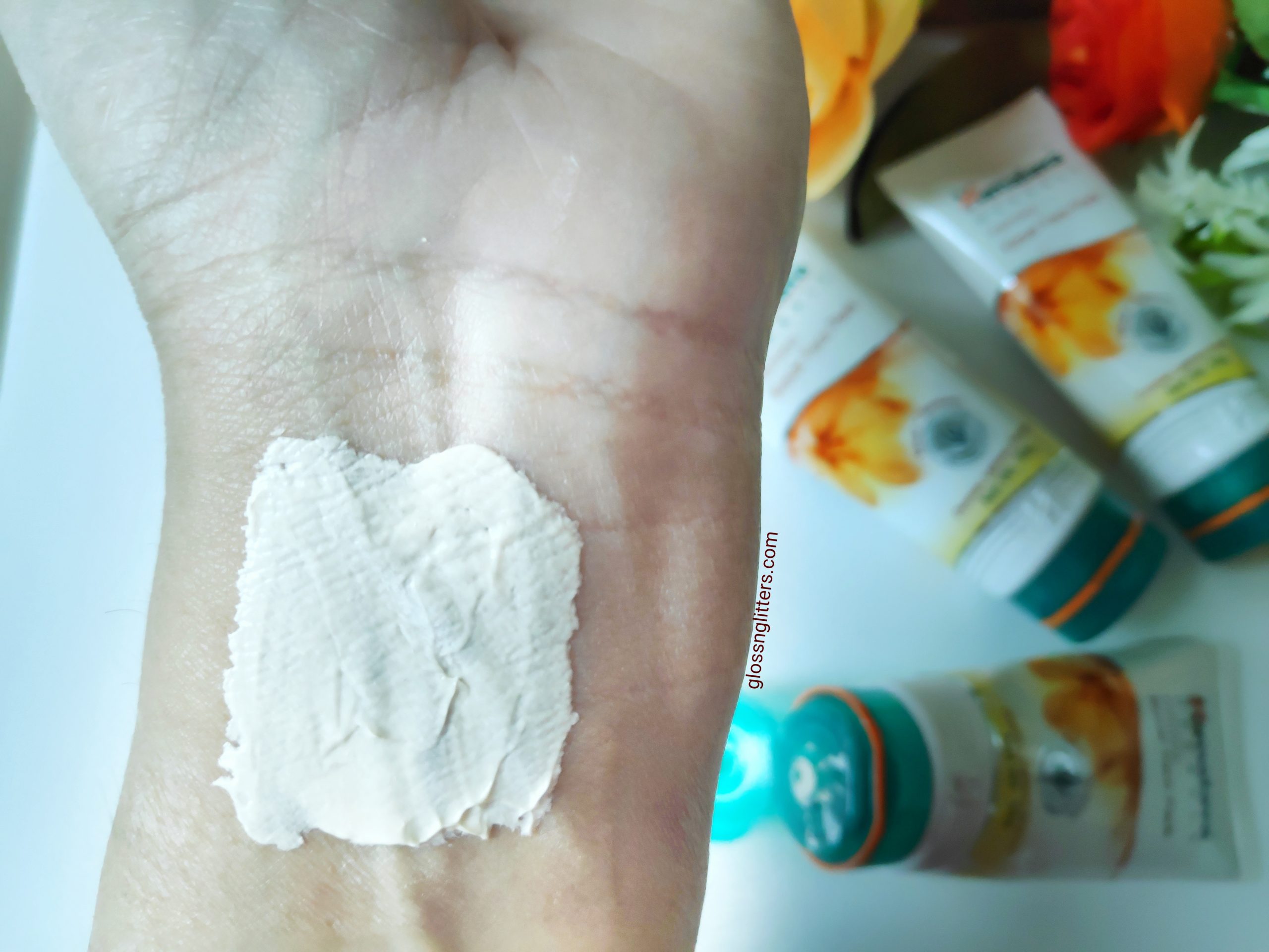 Himalaya Herbals Natural Glow Kesar Face Pack Review