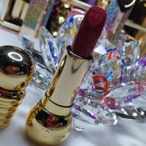 Dior Golden Nights Holiday Collection 071 Glittery Rose Lipstick Review and Swatches
