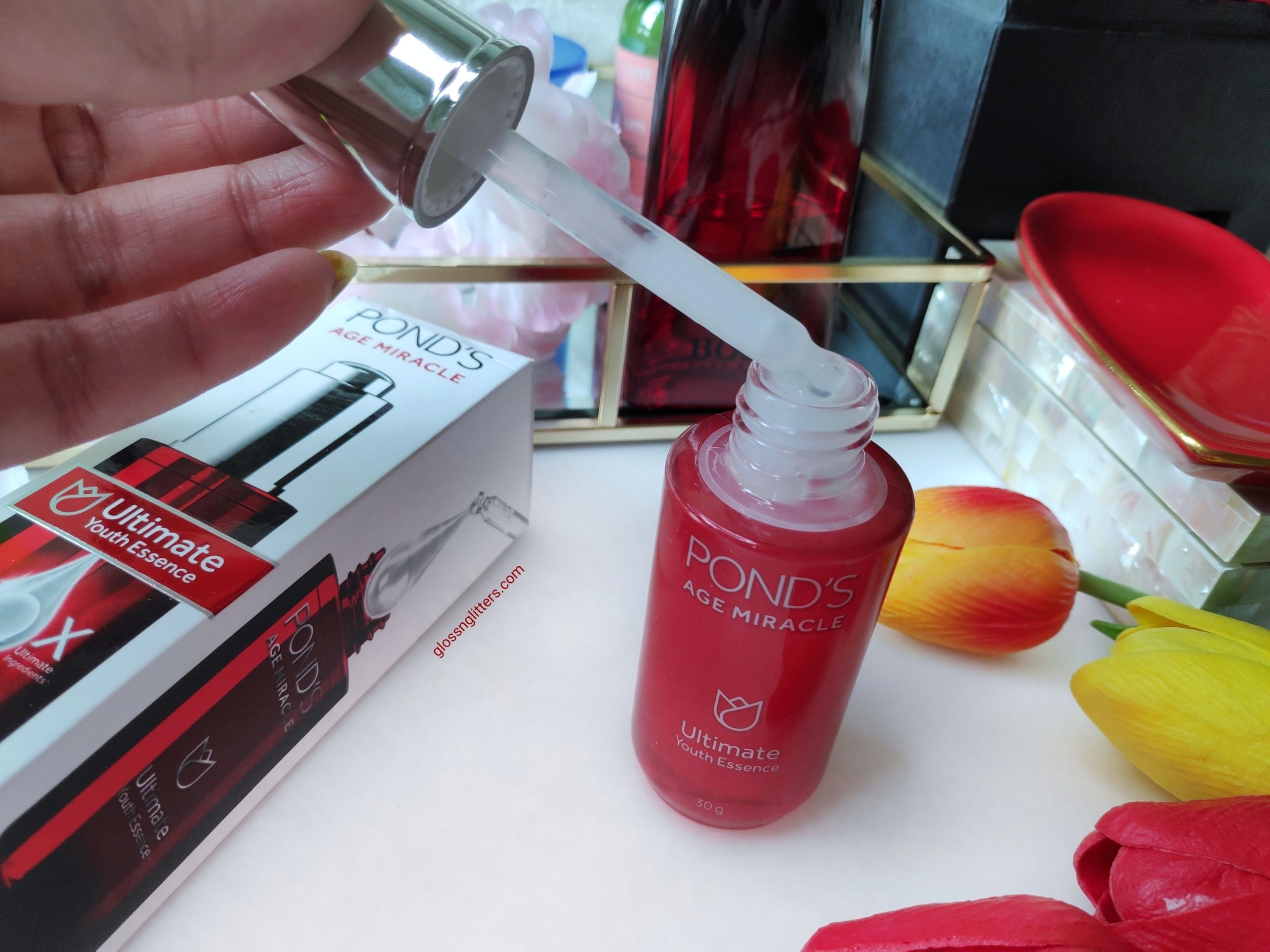 Pond's Age Miracle Ultimate Youth Essence Review