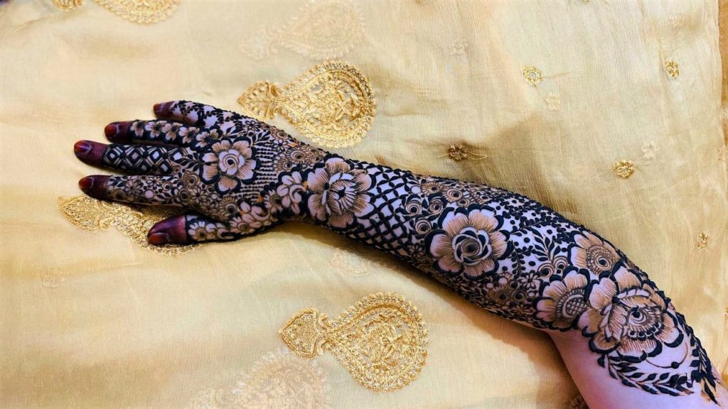 New And Latest Floral Mehndi Designs