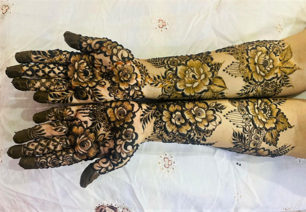 New And Latest Floral Mehndi Designs