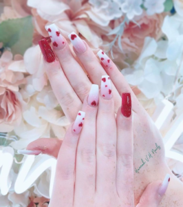 20 Cute And Easy Valentine's Day Nail Ideas - Glossnglitters