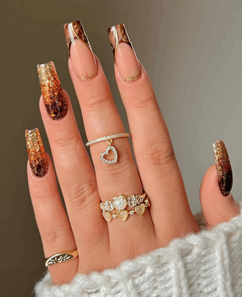 Sparkly glitter nails for fall 2025