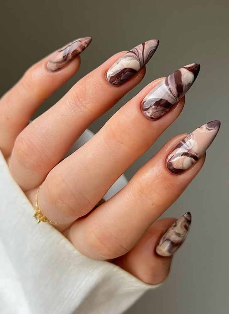 Unique Acrylic Nail Art Designs For Autumn & Fall 2025
