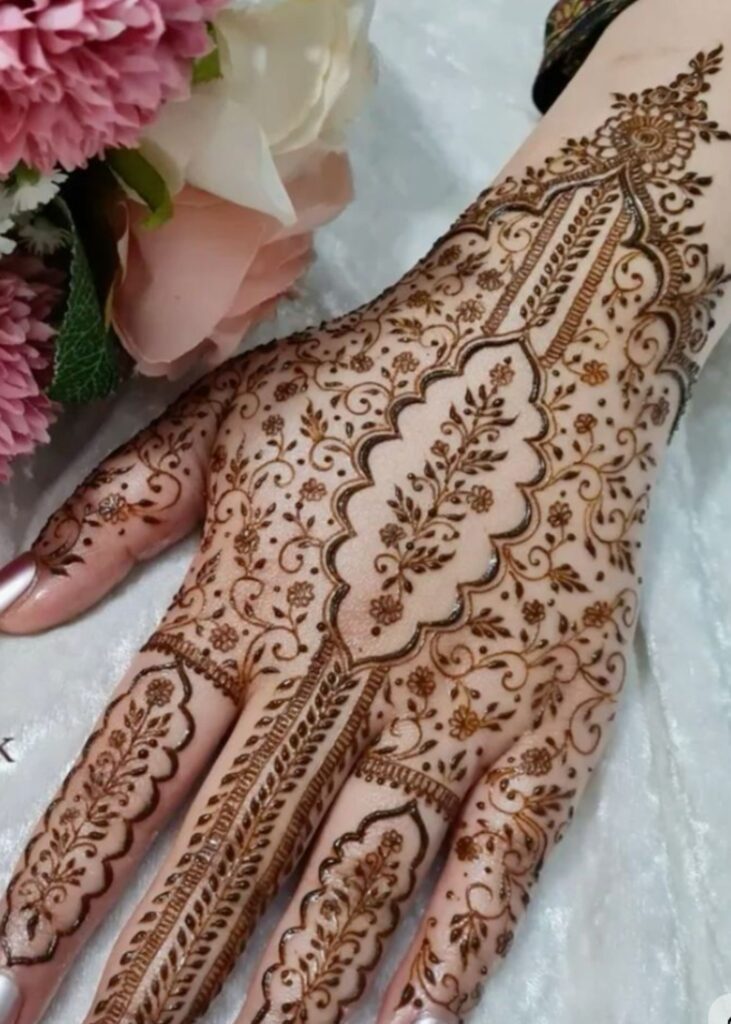 Fine floral vine henna design for modern look