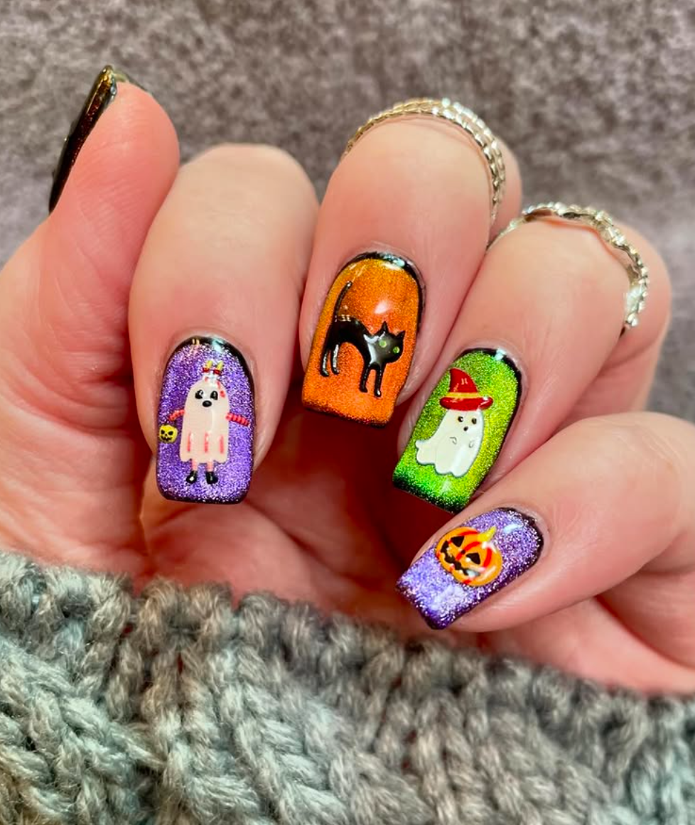 100+ Latest Spooky Cute Halloween Nail Ideas 2025. From blood-drip nails to cute ghosts, scary, cute, and glow-in-the-dark nail art ideas for the ultimate spooky manicure, from pumpkins to skeletons, you have it all in one place.