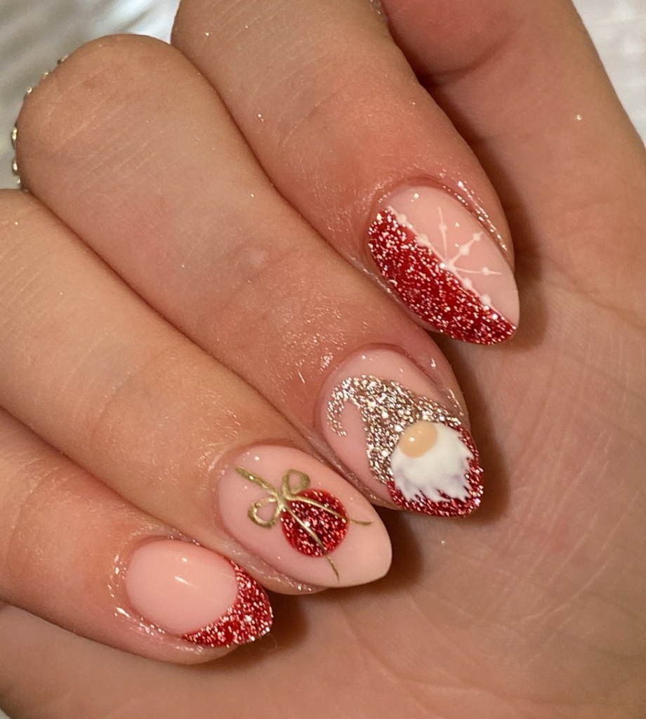 Latest Trends In Christmas Nails