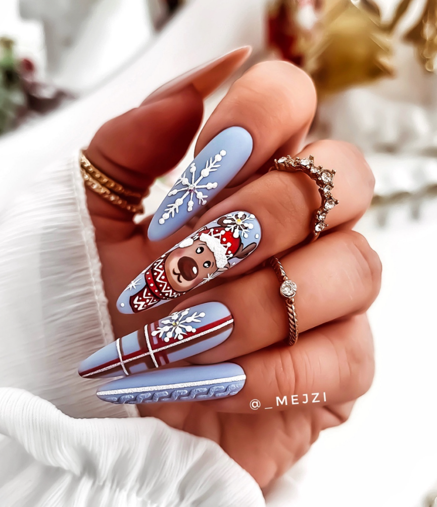 Latest Trends In Christmas Nails
